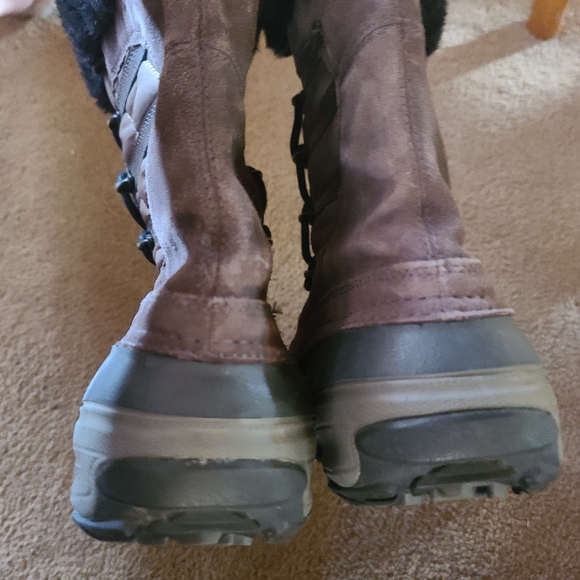 Columbia Women’s Size 8 Snow Boots - Picture 3 of 4